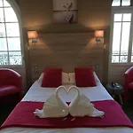Hotel De La Terrasse 2*