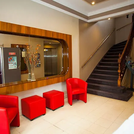 De La Terrasse מלון 2*