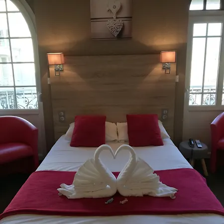 מלון De La Terrasse 2*