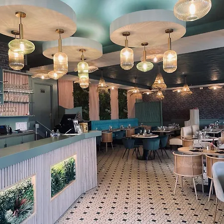 Hotel De La Terrasse 2*