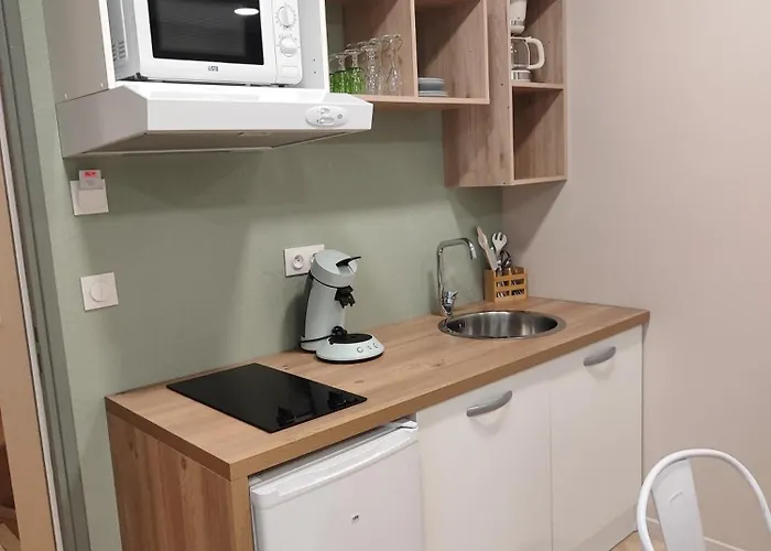 Hotel De La Terrasse 2*