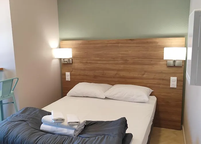 De La Terrasse Hotel