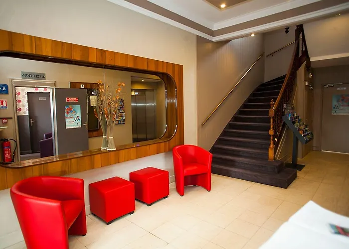 De La Terrasse Hotel 2*